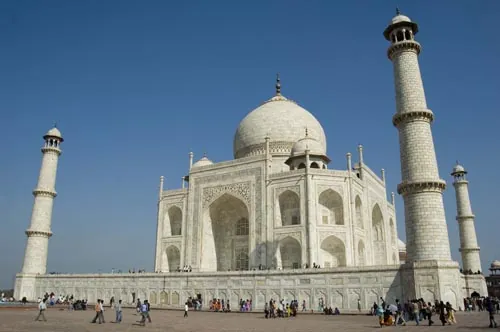 Taj Mahal z boku.