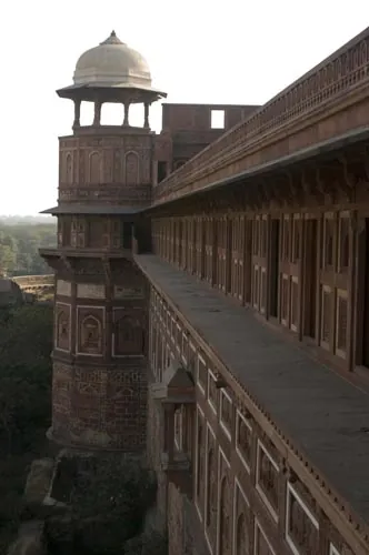 Palác v pevnosti Agra Fort.