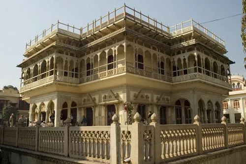 Mubarak Mahal v City Palace (Jaipur)