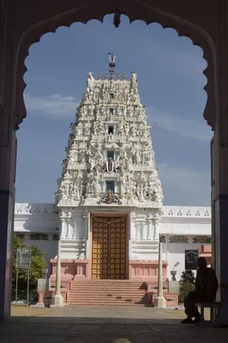 Jeden zo 400. (Pushkar)