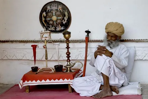Fajky na ópium vďaka ktorému Jodhpur rozkvital... (Pevnosť Meherangarh, Jodhpur )