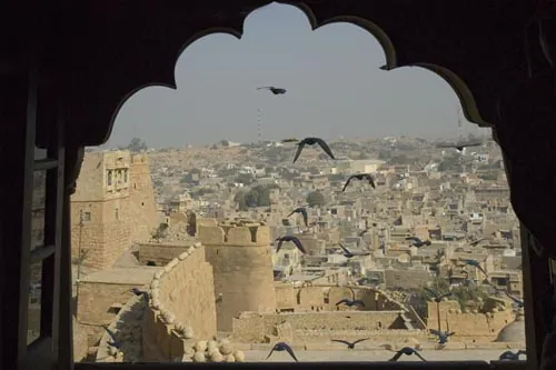 Holuby nad mestom  (Jaisalmer)