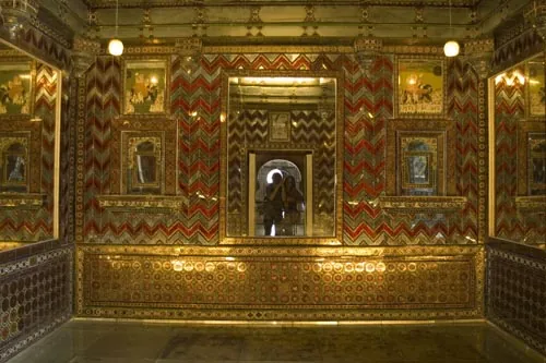 My v zrkadle zlatej siene (Udaipur)